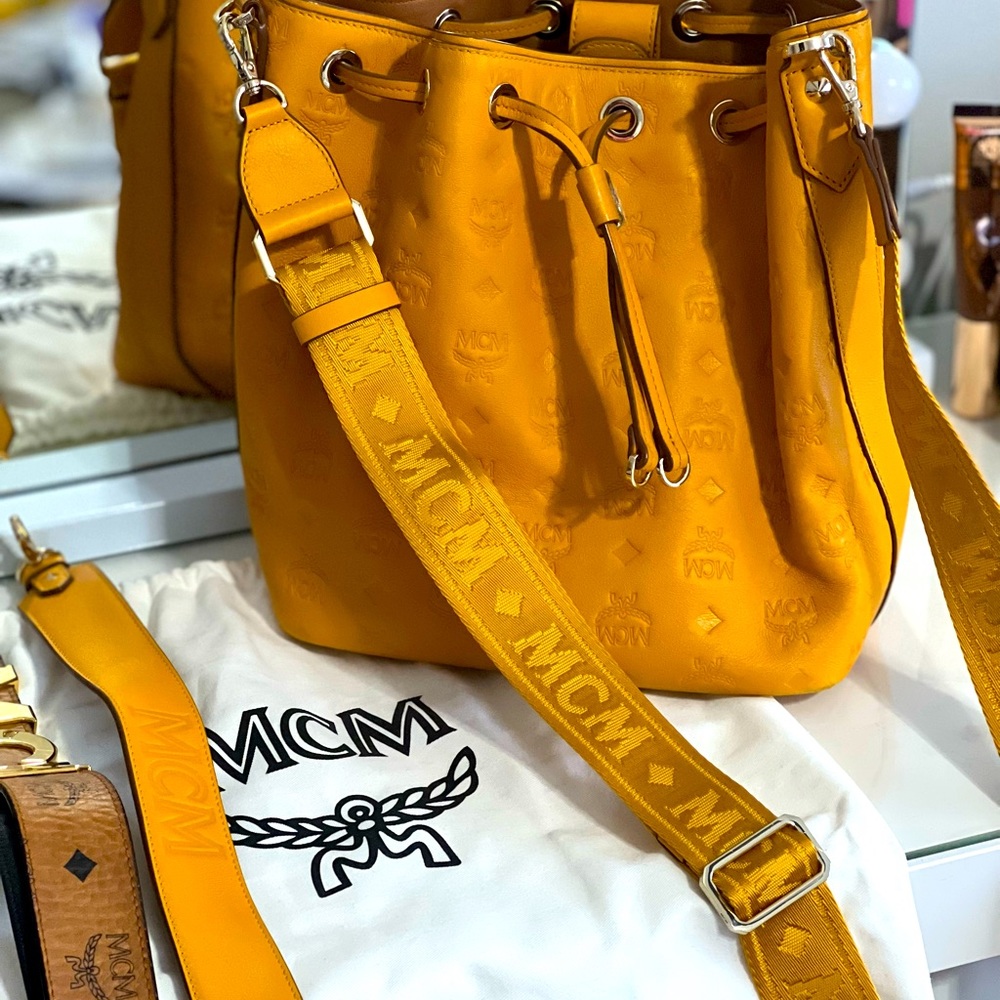 Mcm hobo cross body bag(unlimited) medium size with .Also has 3 different straps